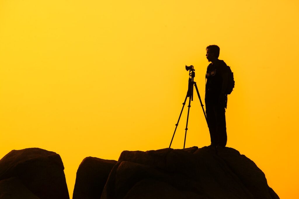 landscape rocks photographer yellow 22185 what is the difference between slr and dslr